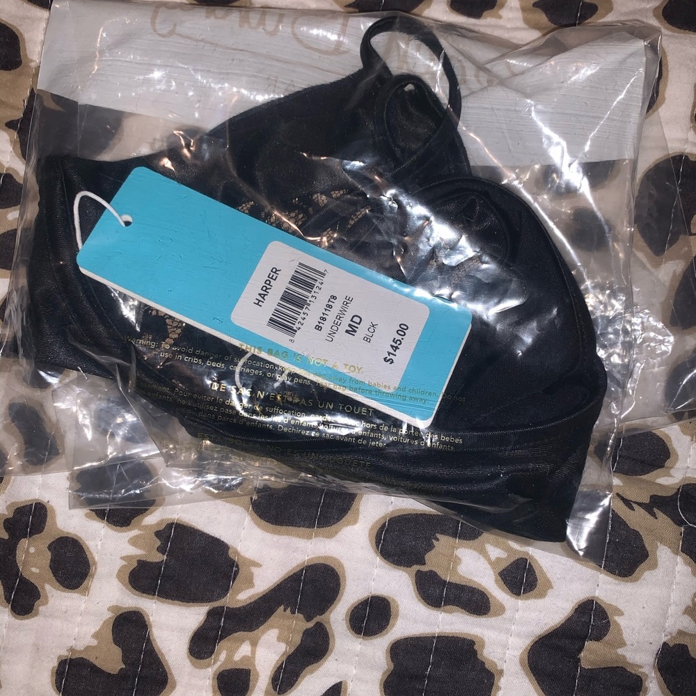 NWT Beach Bunny Harper Underwire Bikini Top - Picture 5 of 6